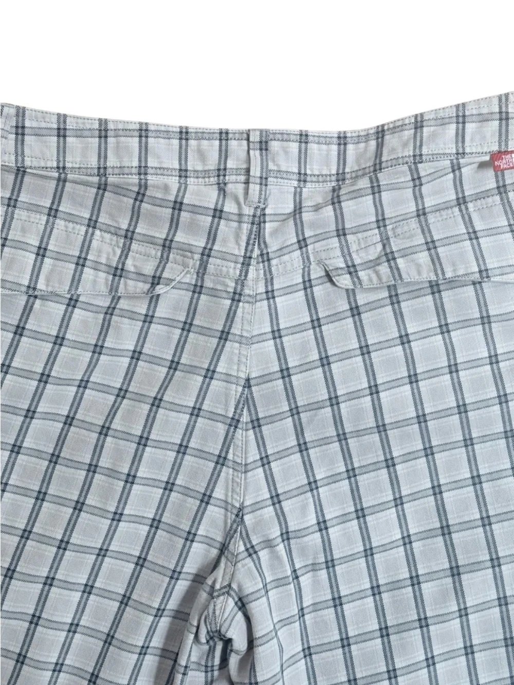 The North Face Men’s 34 Plaid Chino Hiking Shorts Gray Cotton 12” Inseam